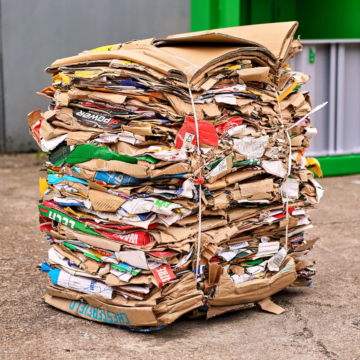 Papierabfälle für das Recycling vorbereitet, Interzero, 2026